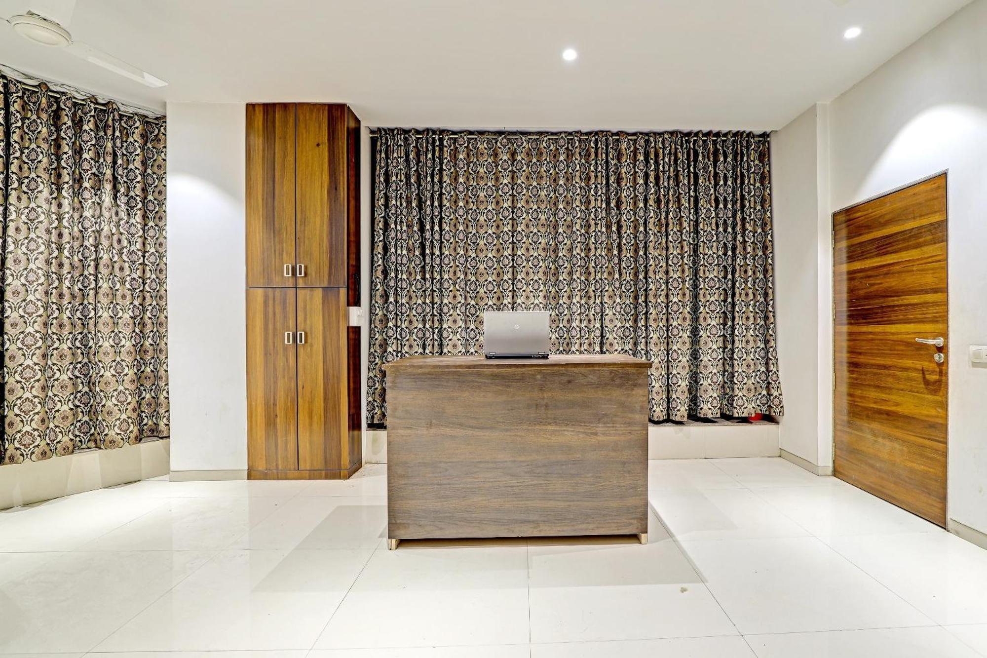 Hotel O Rishta And Jahan Banquet And Rooms Bhatha Exterior foto