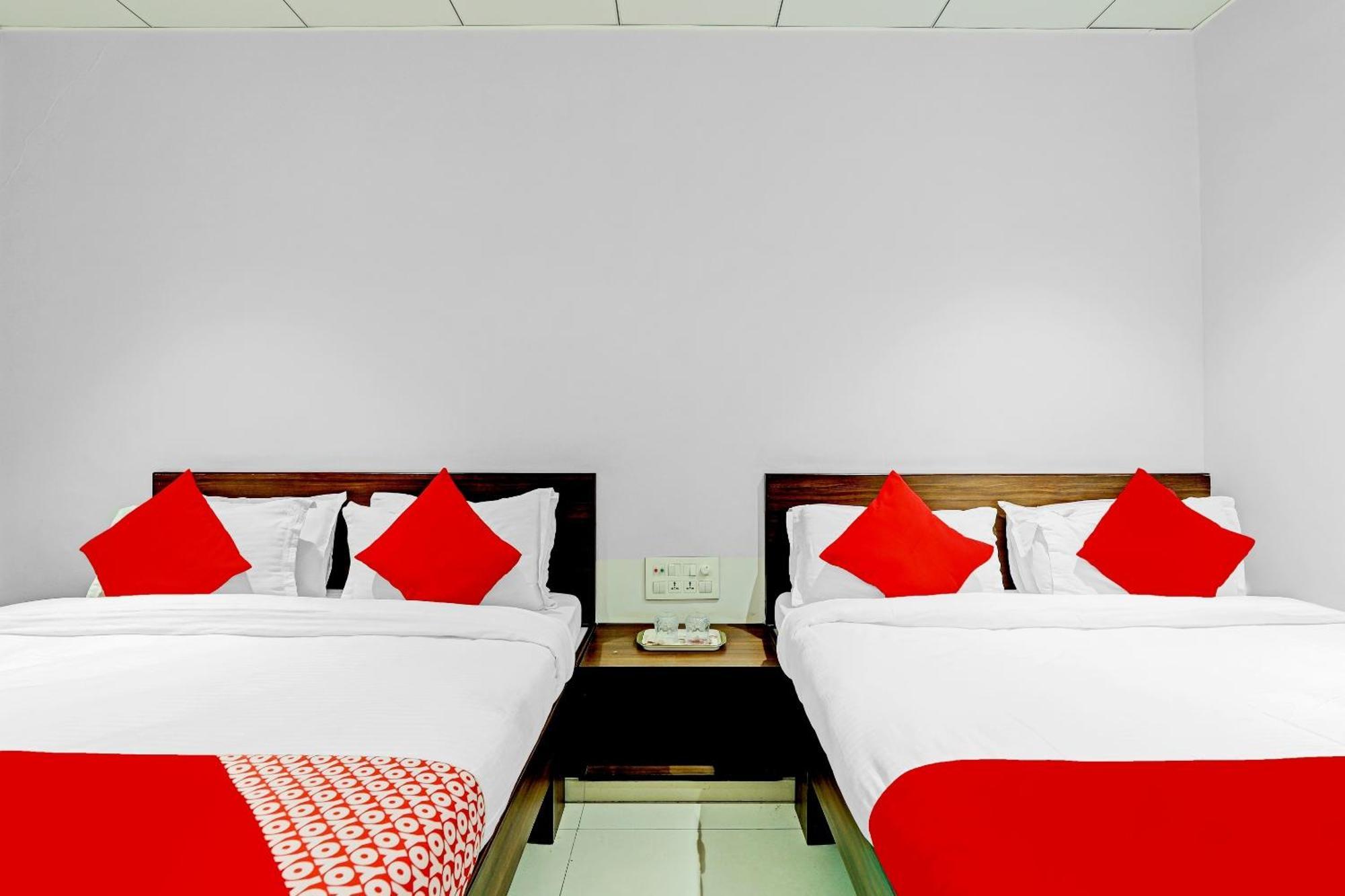 Hotel O Rishta And Jahan Banquet And Rooms Bhatha Exterior foto
