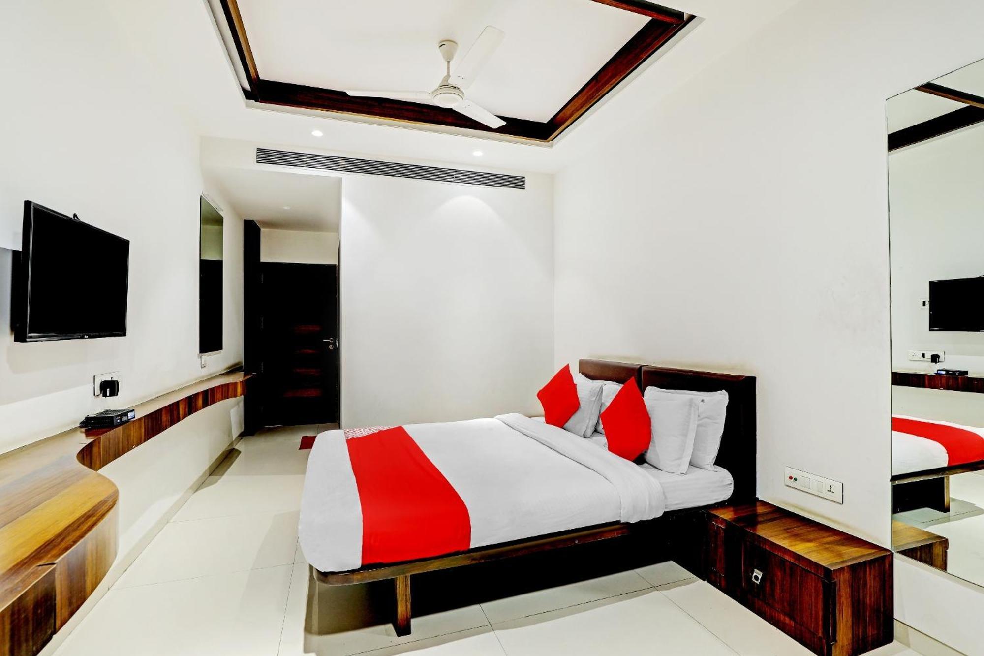 Hotel O Rishta And Jahan Banquet And Rooms Bhatha Exterior foto