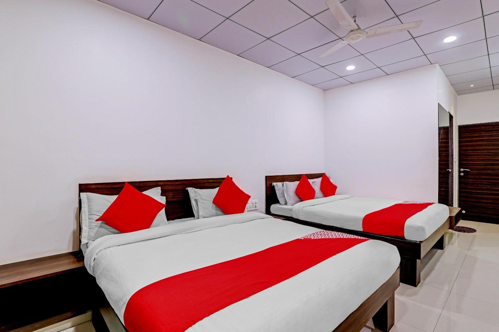 Hotel O Rishta And Jahan Banquet And Rooms Bhatha Exterior foto